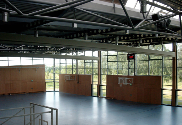 TRAVELER DIGITAL CAMERA